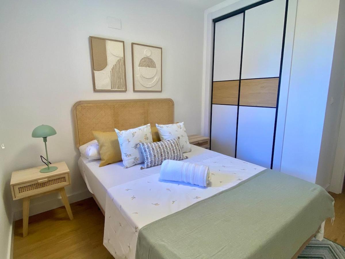 Apartment Modern Flat With Sea Views *